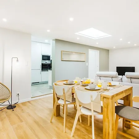 4 With Terrace 4* Espinho