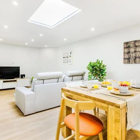 Vendégház 4 With Terrace 4*